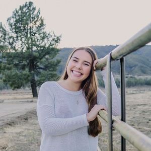 Meet your Posher, Nina